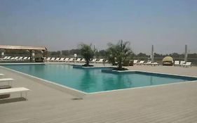 Neve David Hotel